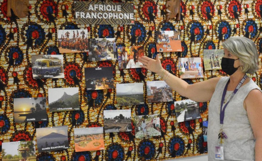 French teacher JoEllen Delamatta discusses African tribes that she's encountered on her travels. 