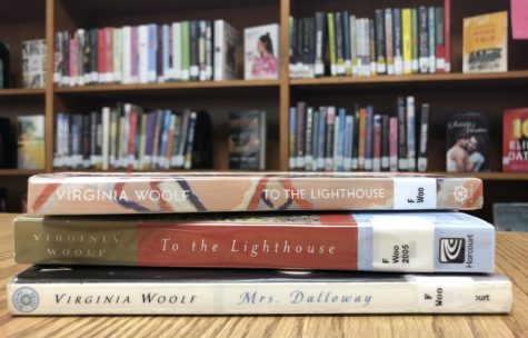 Students can check out some of Virginia Woolf’s books, as suggested by Guilmartin, in the Chantilly library.