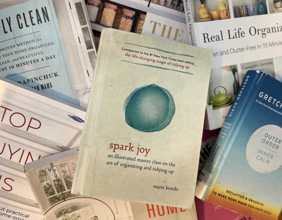 Various+books+prescribing+different+methods+of+organization+and+decluttering+are+available+at+libraries+like+Chantilly+Regional+Library.
