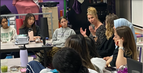 Principal Amy Goodloe meets with interim principal Teresa Johnson and students in leadership on Feb. 21 to discuss current issues that need to be addressed.
