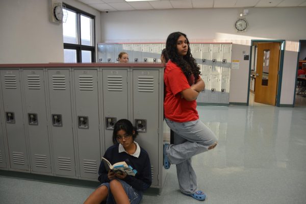 Eager to show their spirits, freshman Adhvika Chandu and Myra Amatya dress up as Simon and Alvin from Alvin and the Chipmunks on Oct. 22. 