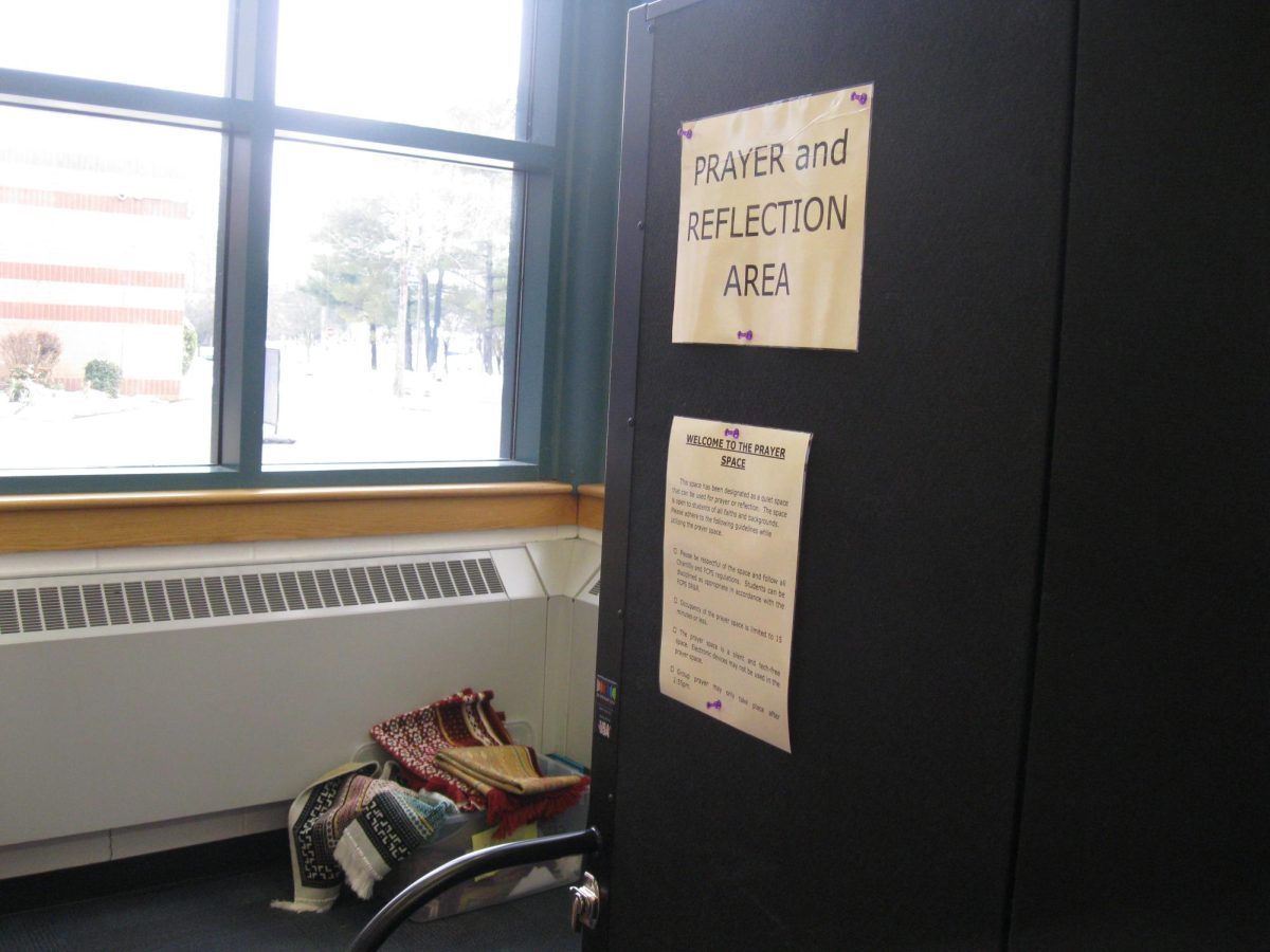 The prayer section resides in the corner of the library alongside the prayer mats. This area can be visited during school hours for students to pray. 