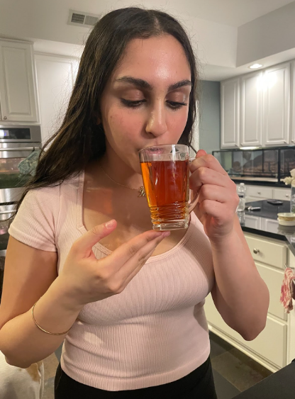 Sophomore Melody Namvar drinks an alternative to coffee, peppermint tea which has no caffeine.