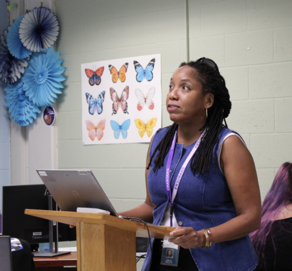 Special education teacher Andria Watkins gives her class directions and possible takeaways during instruction on Aug. 25.

