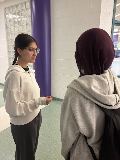 Senior Elif Ozkan answers freshmen Elif Sen’s questions about how to be prepared for testing on April 24. Ozkan advises Sen to balance her schedule and to spend her time wisely. 